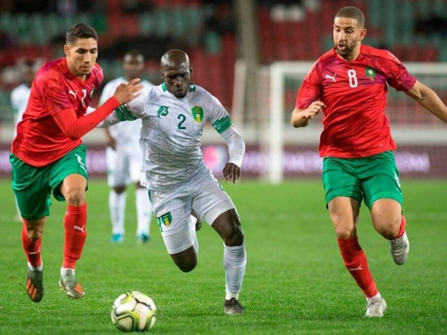 القنوات الناقلة لمباراة المغرب وغانا في كأس الأمم الإفريقية لكرة القدم اليوم 