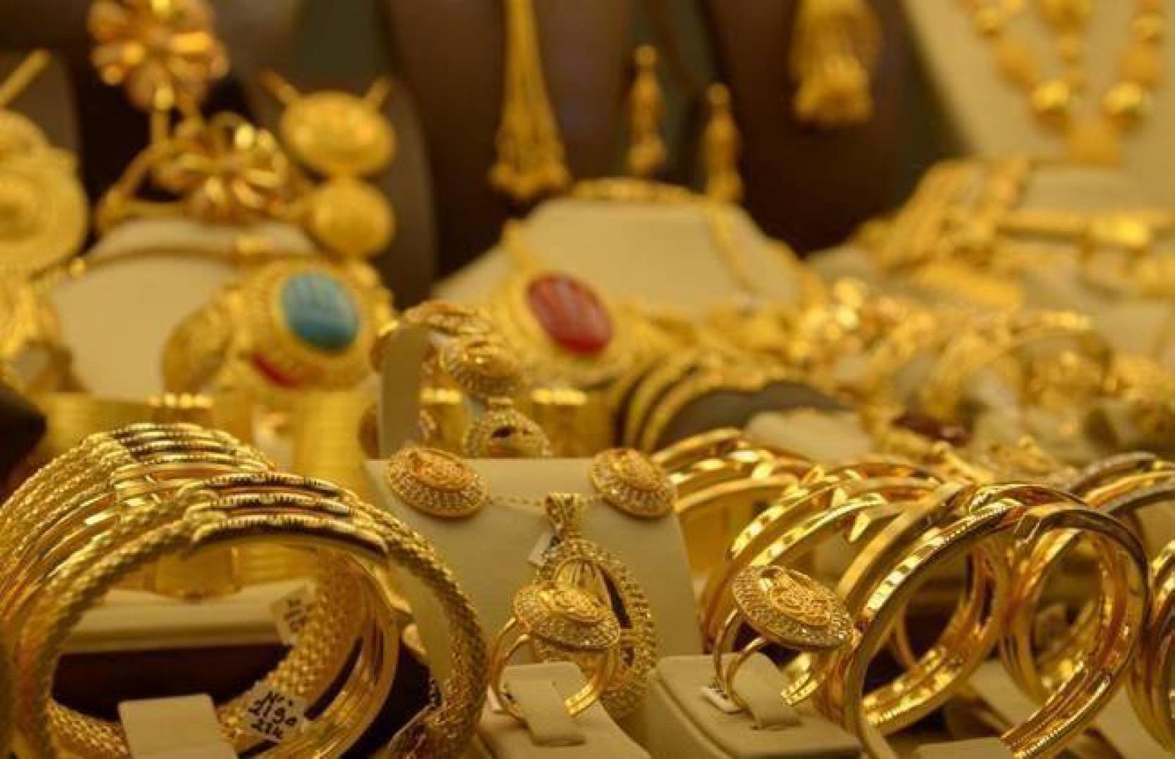 تراجع أسعار الذهب في البحرين في سوق الذهب البحرينية
