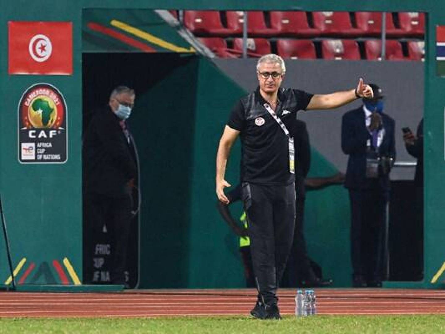 إصابة مدرب منتخب تونس وطاقمه الفني والطبي بفيروس كورونا المستجد 