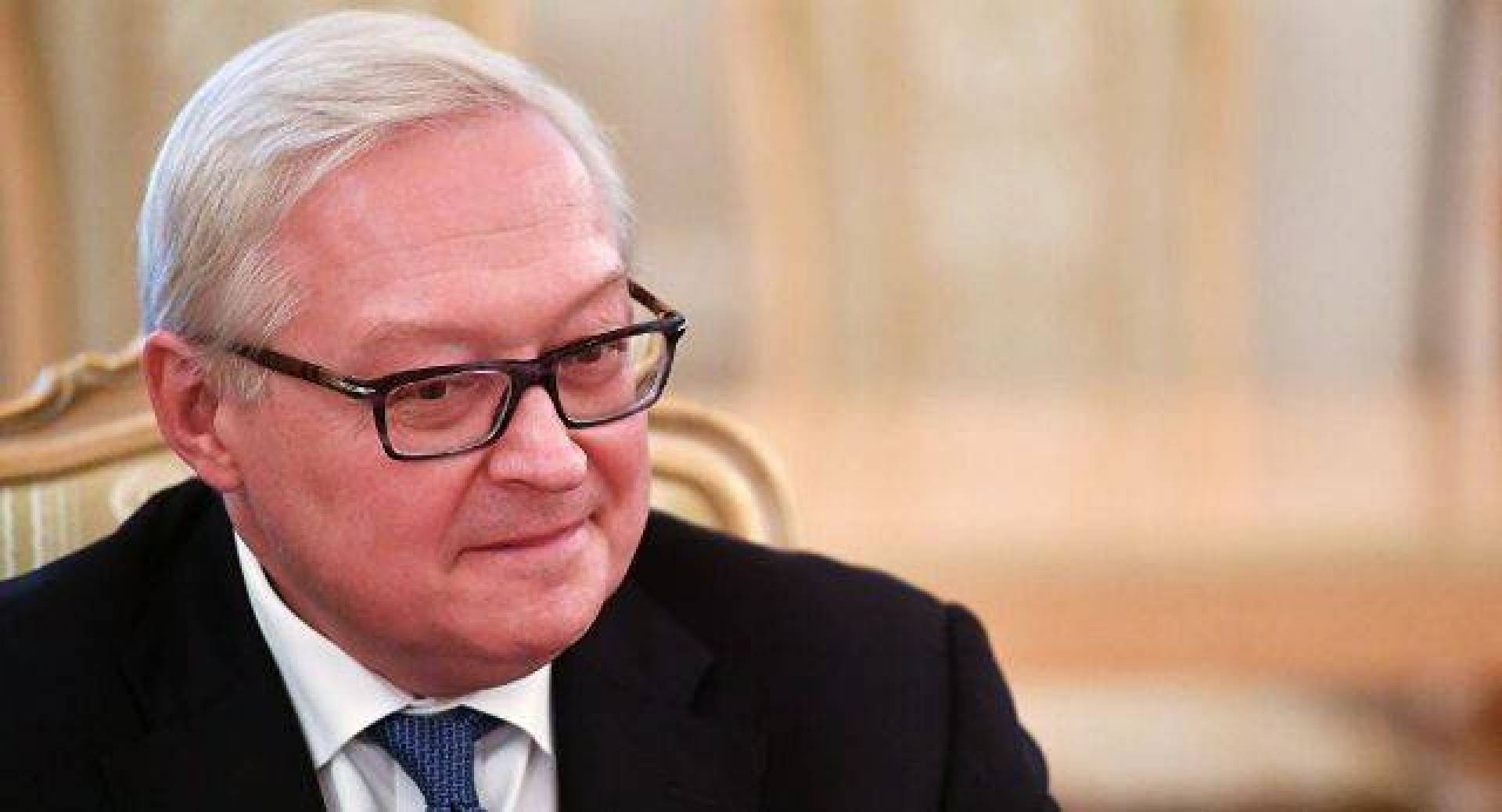الخارجية الروسية تعتبر تصريح بلينكن عن إمكانية مهاجمة روسيا لأوكرانيا استفزاز كبير وأمر غبي