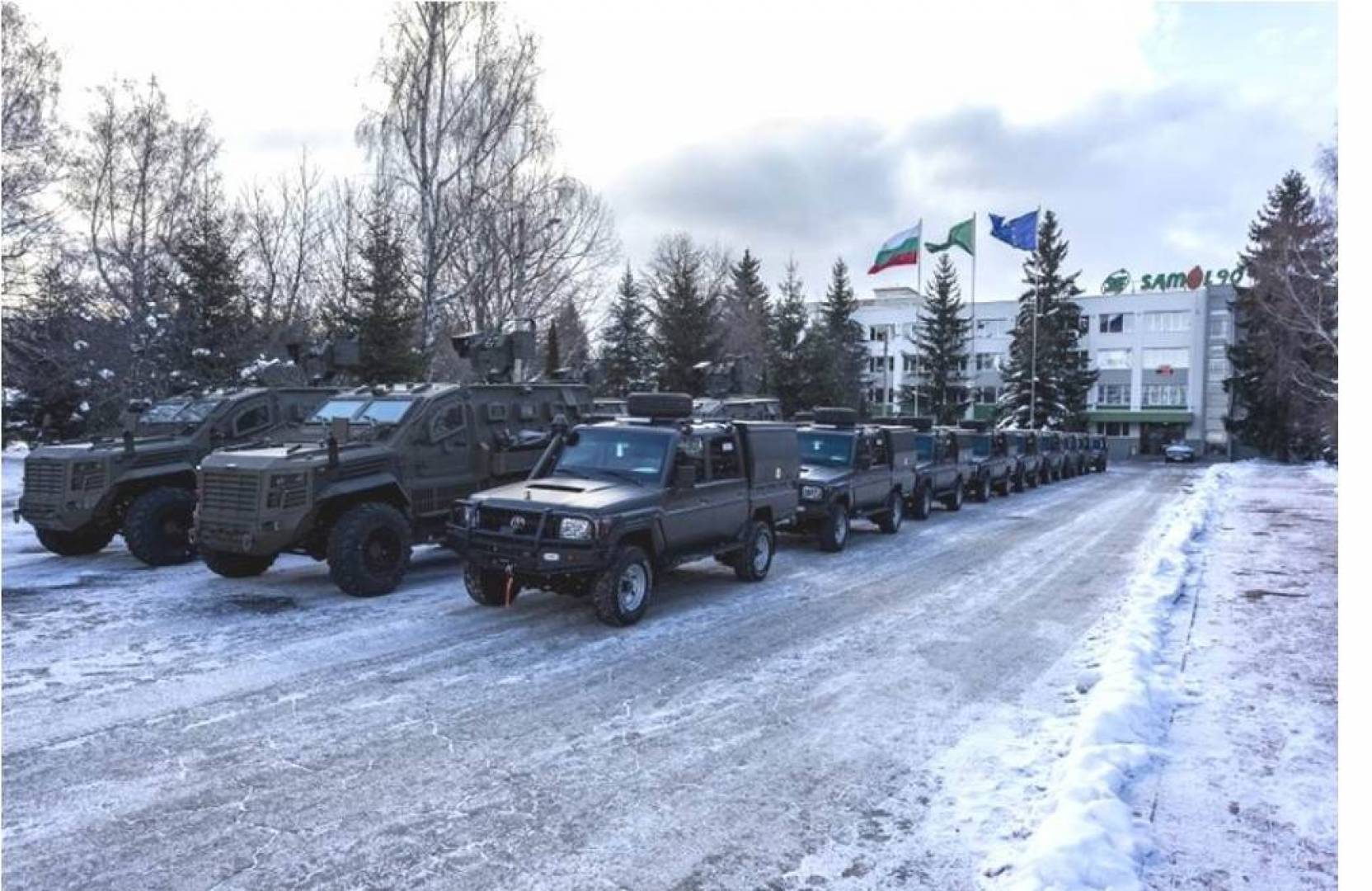 القوات الخاصة البلغارية تتسلم مركبات غارديان 4x4 المدرعة