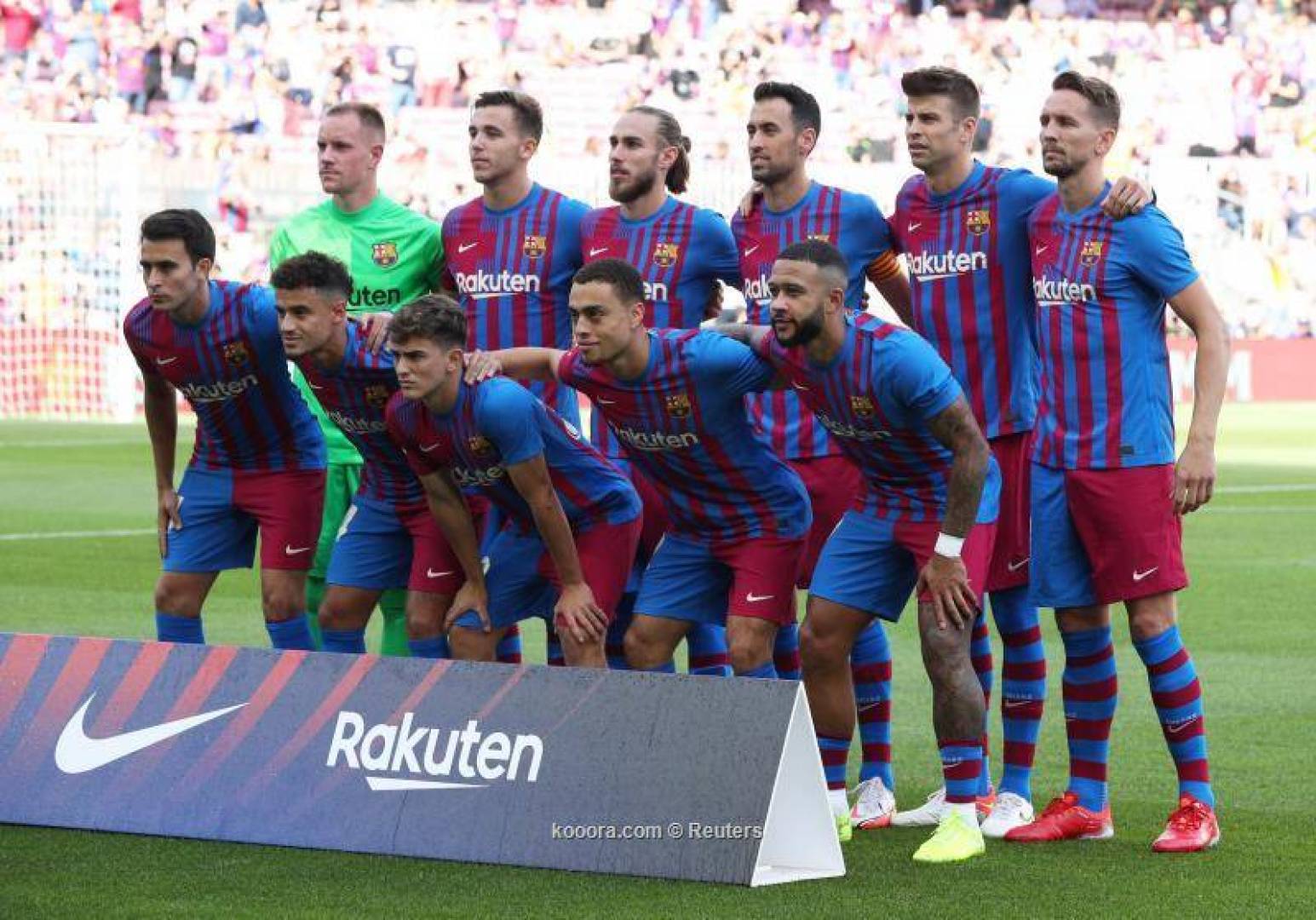 تشافي هيرنانديز يعلن قائمة نادي برشلونة لمواجهة ريال مدريد في كلاسيكو السوبر الإسباني في الرياض  
