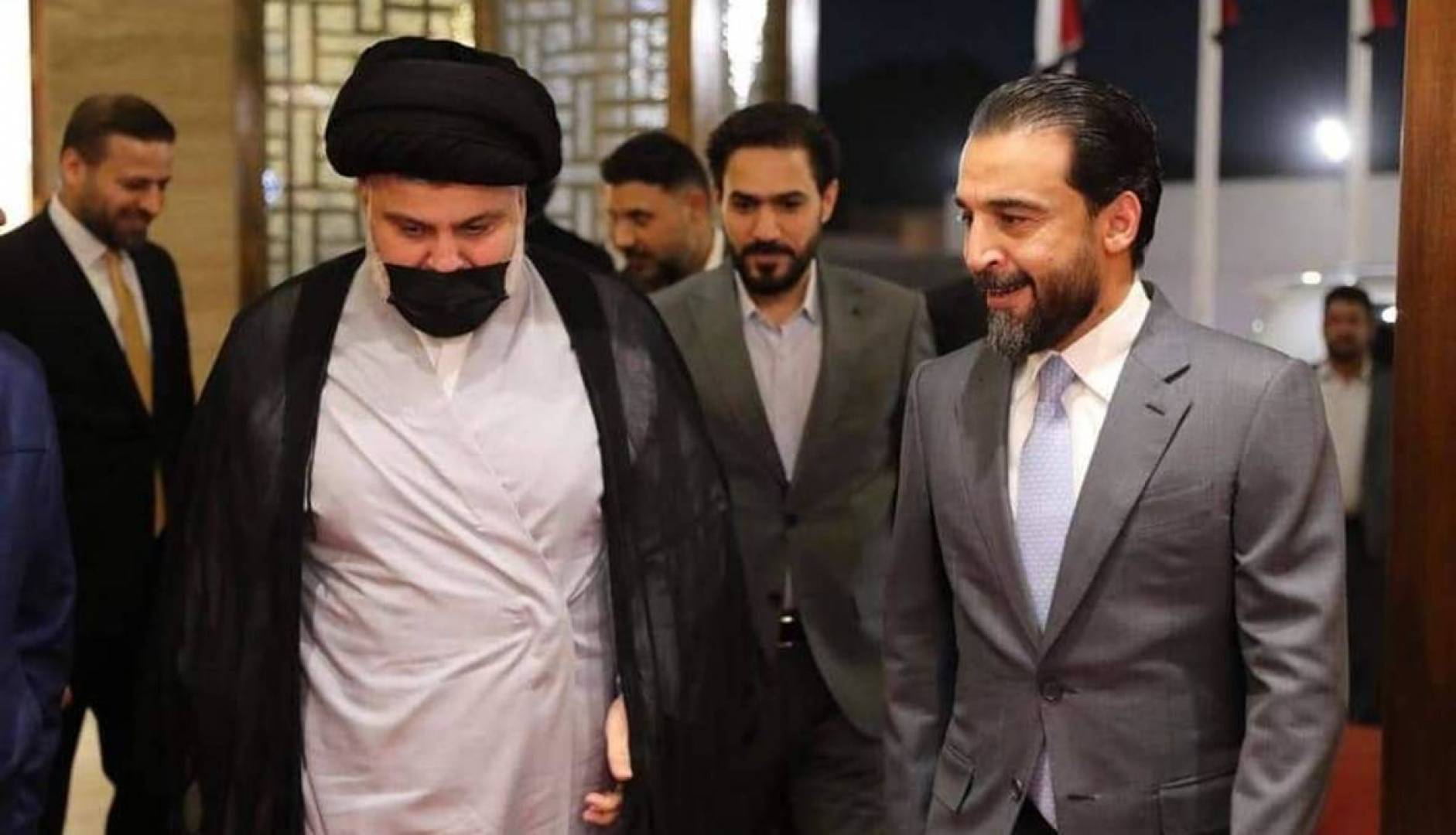 رئيس البرلمان العراقي يعلن من النجف بدء المباحثات لتشكيل حكومة عراقية خالصة لا شرقية ولا غربية
