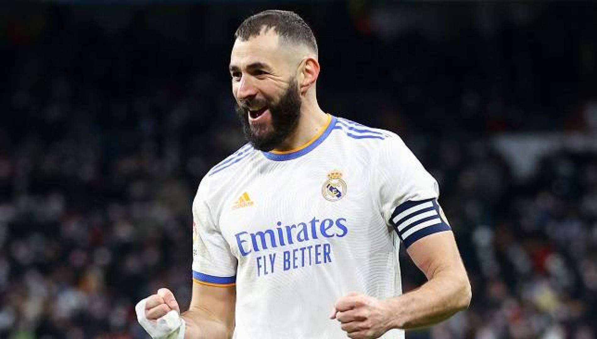 النجم الفرنسي كريم بنزيما يدخل قائمة الهدافين التاريخيين للدوري الإسباني الممتاز لكرة القدم