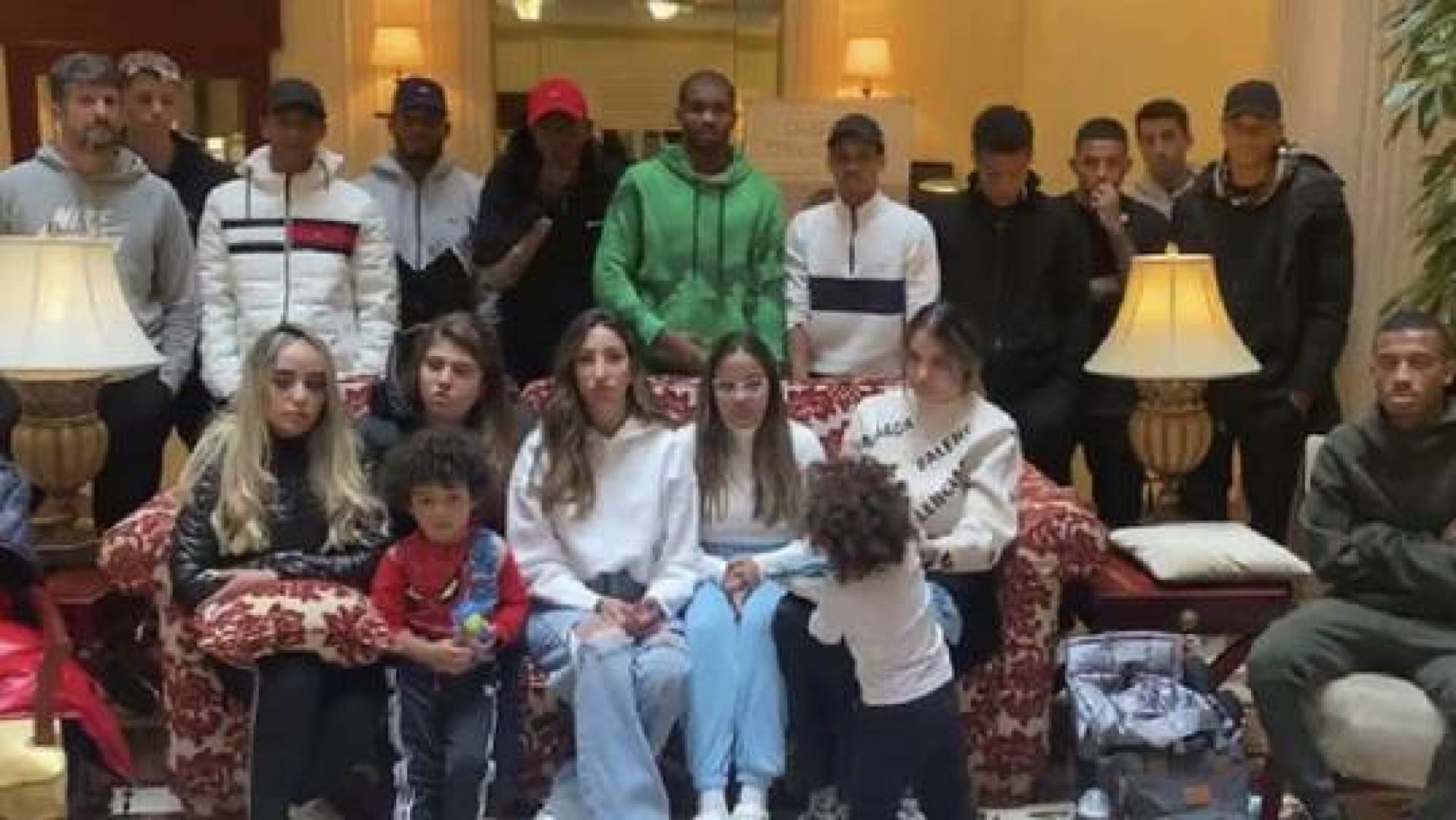 شاهد بالفيديو اللاعبين البرازيلين المحترفين في أوكرانيا يناشدون العالم لمساعدتهم بالخروج مع عائلاتهم من أوكرانيا