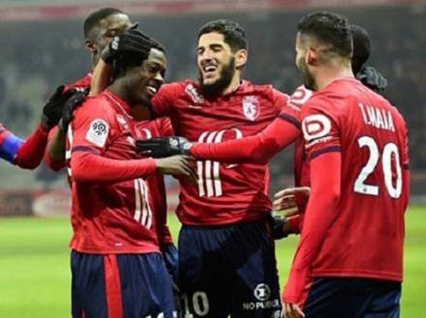 إصابة 15 لاعب وإداري من نادي سالزبورج النمساوي بفيروس كورونا وذلك بعد مواجهة بايرن ميونخ في دوري أبطال أوروبا 