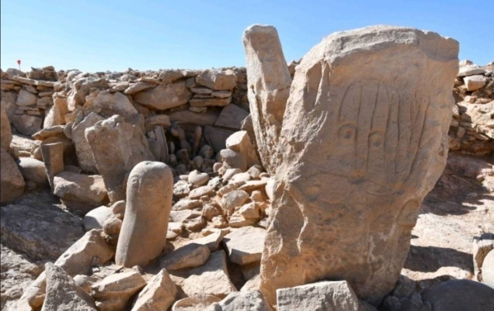 علماء الآثار يعثرون على ضريح عمره 9000 عام في الصحراء الشرقية للأردن