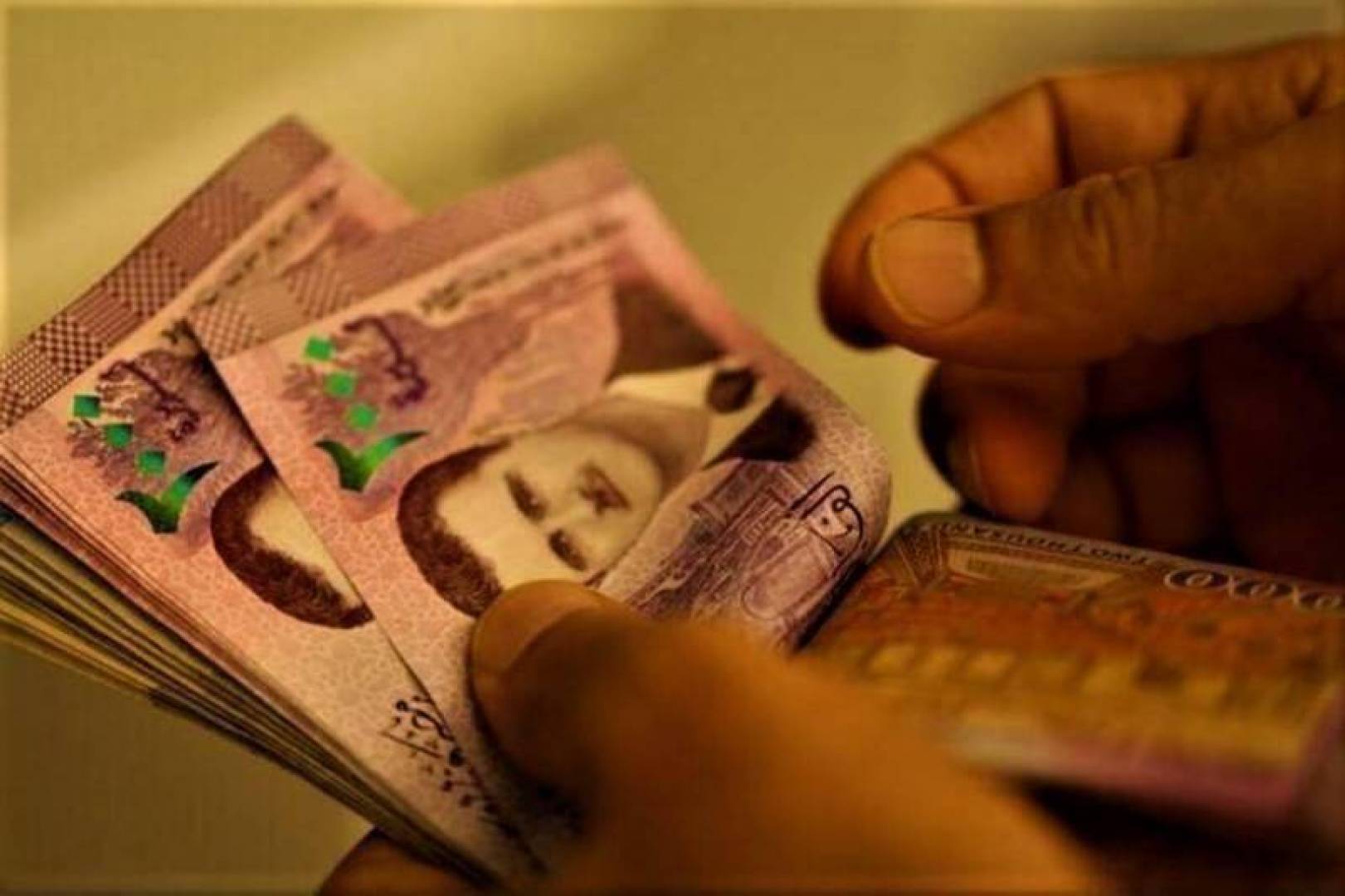 استقرار سعر الدولار في سوريا .. في السوق السوداء مقابل الليرة اليوم