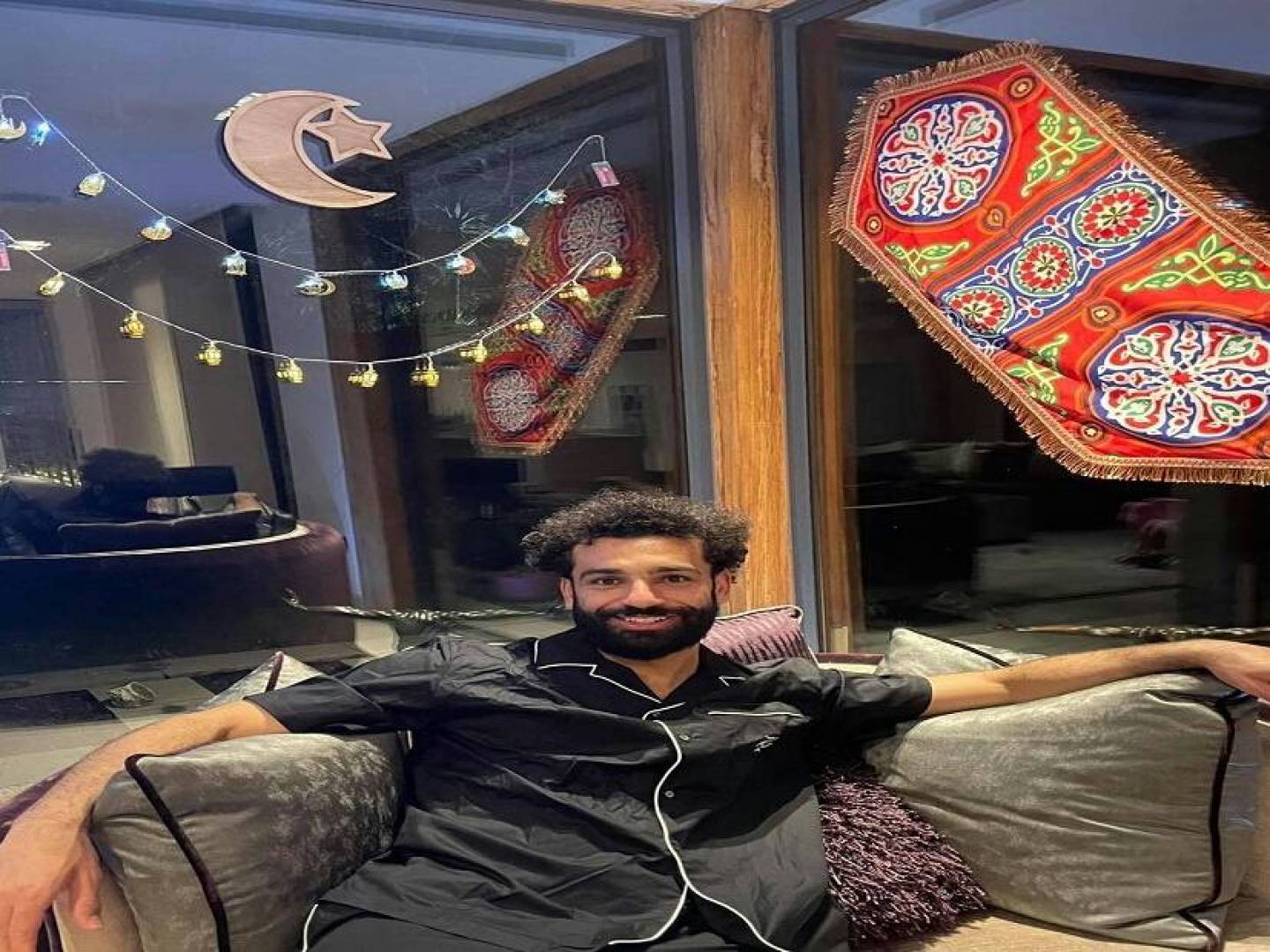 النجم المصري محمد صلاح يهنئ الأمة الإسلامية بقدوم شهر رمضان