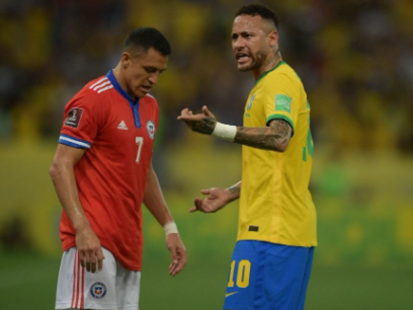 بالفيديو والصور البرازيل تقسو على تشيلي في تصفيات كأس العالم 