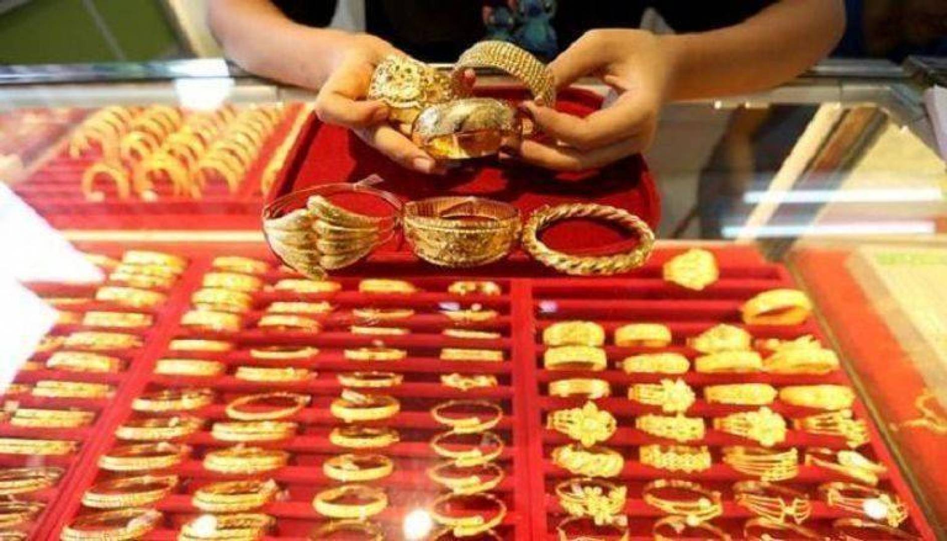 سعر الذهب في الإمارات .. ارتفاع طفيف بالتوازي مع الأسواق العالمية