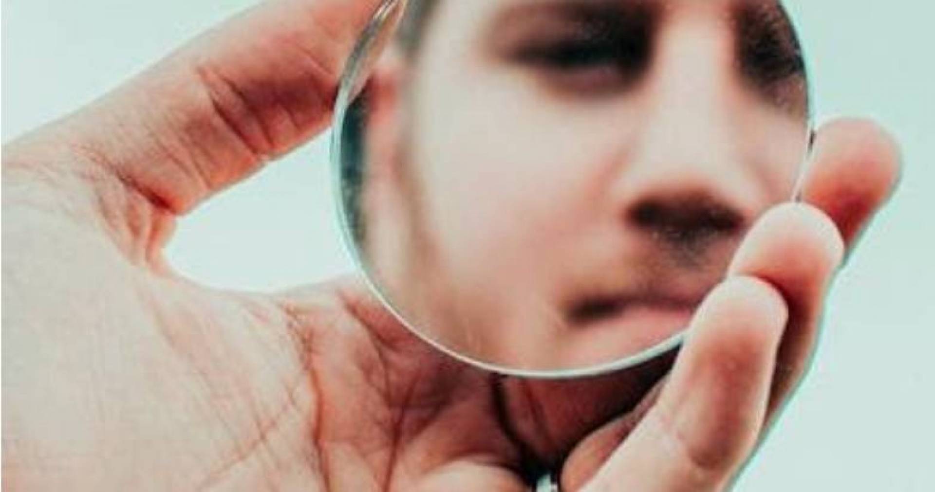 دراسة تؤكد أن الانتقاد يجعل النرجسيين عدوانيين