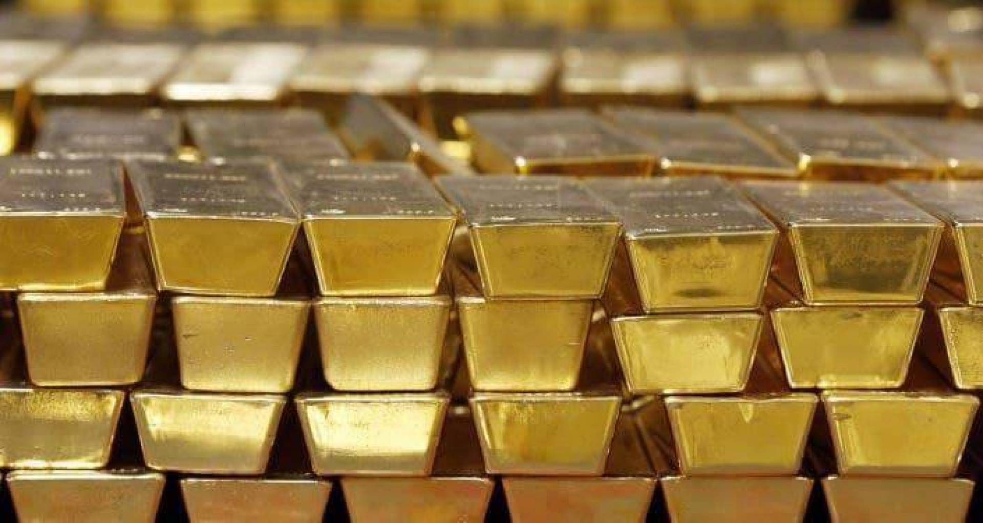 سعر الذهب في السعودية .. يتراجع بالتوازي مع الأسواق العالمية