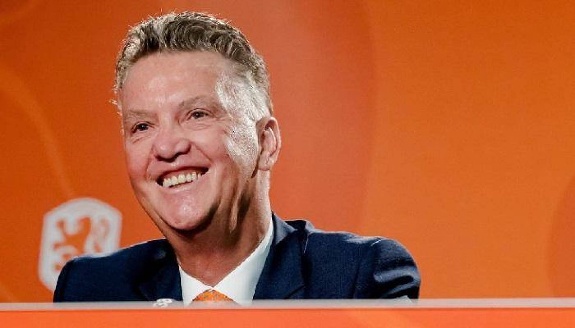 إصابة مدرب منتخب هولندا لويس فان جال بمرض السرطان