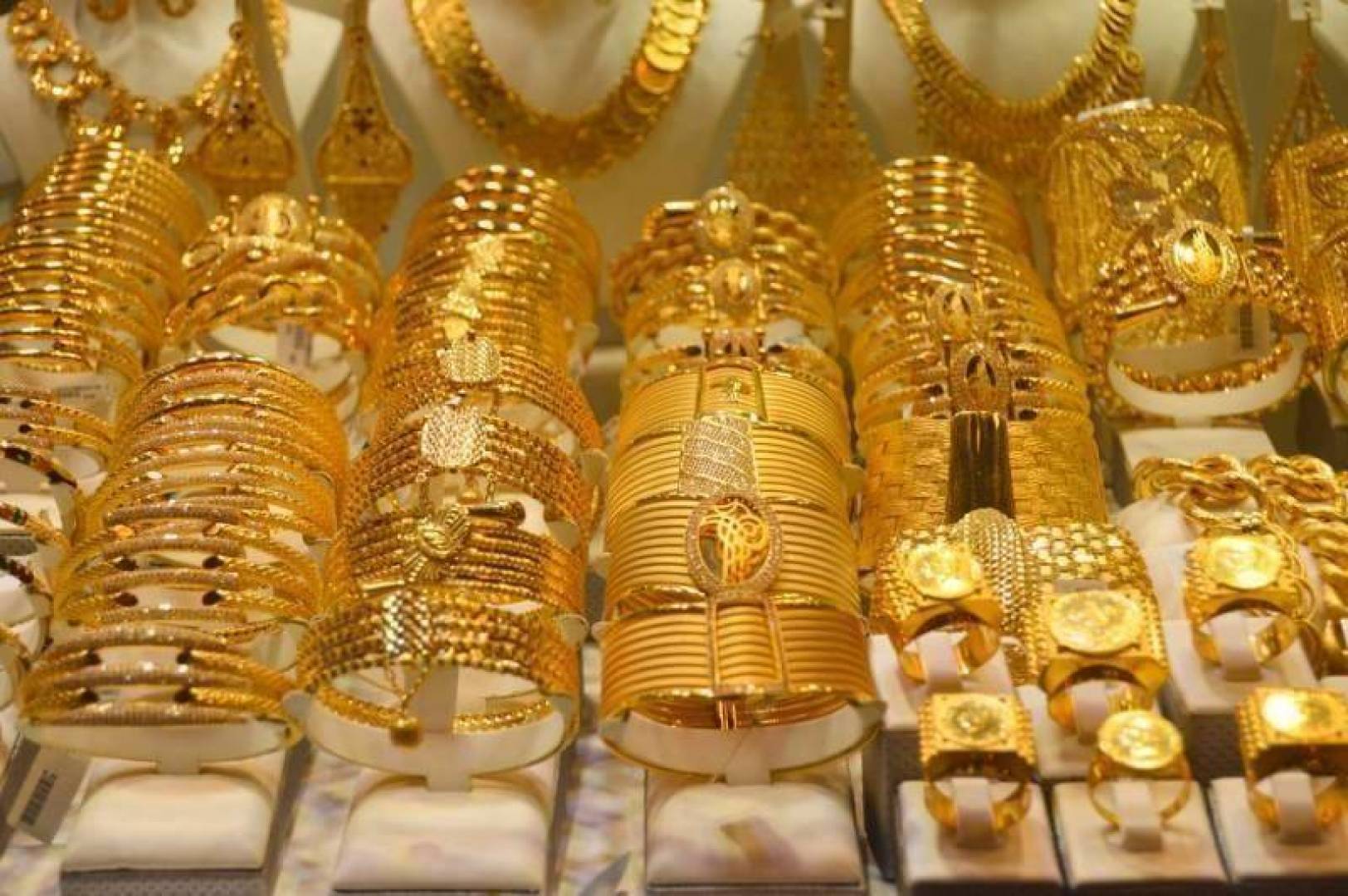 سعر الذهب في الكويت .. يستقر مقابل الدينار الكويتي والدولار