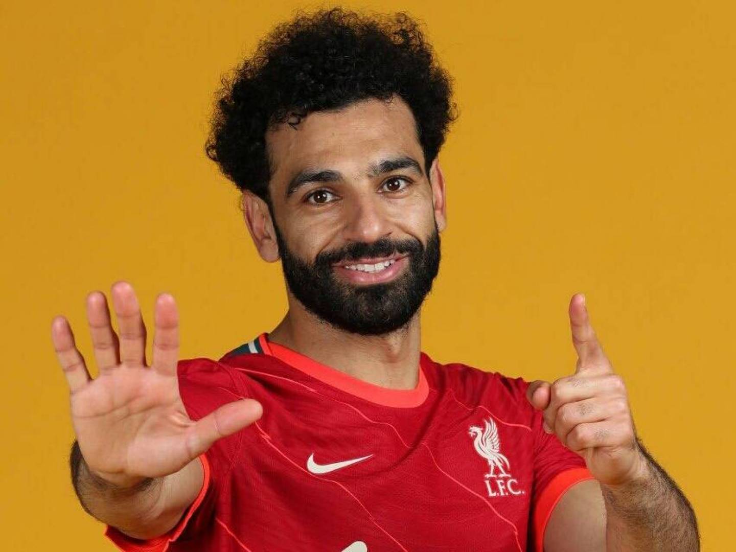 بالصور النجم المصري محمد صلاح في جلسة تصويرية خاصة بنهائي دوري أبطال أوروبا 