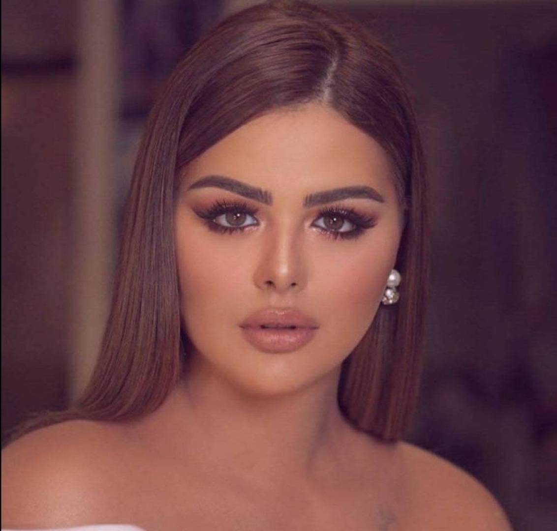 هنادي مهنا بـ إطلالة جريئة في حنة بسنت شوقي