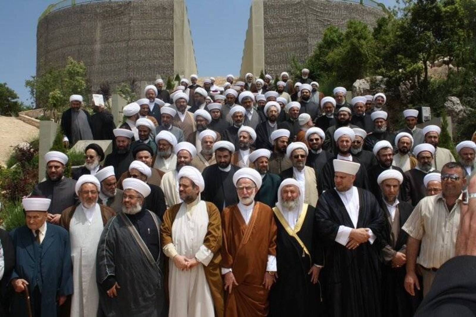 تجمع العلماء المسلمين: ندعو المقاومة إلى التعامل عسكرياً مع أي سفينة عدوة تعبر المياه الإقليمية