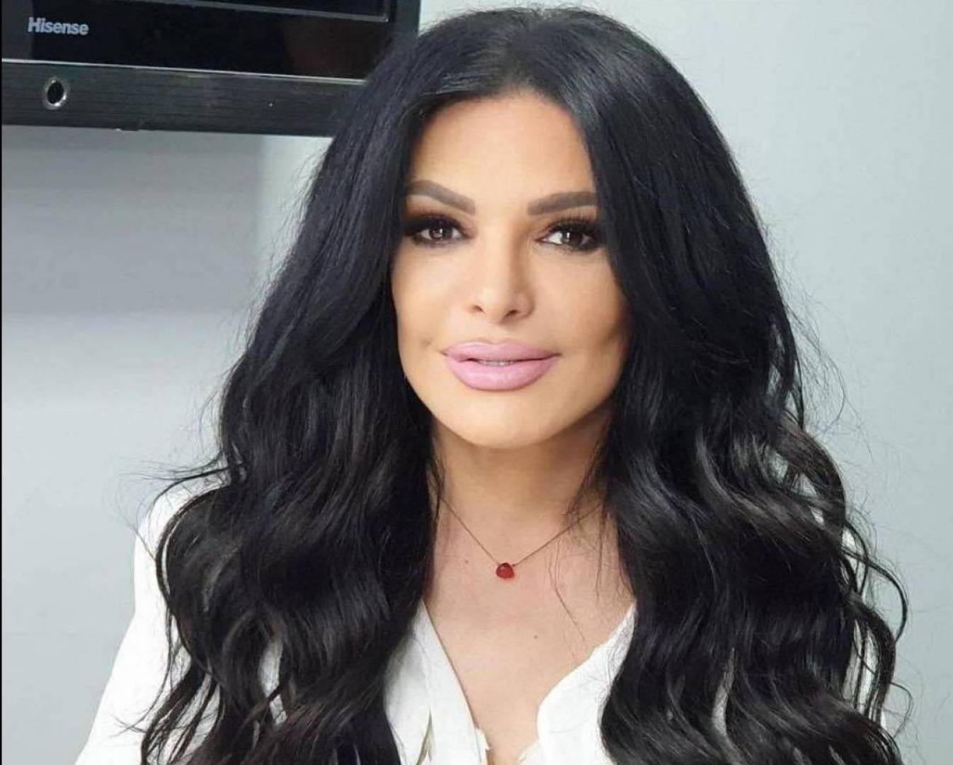 نضال الأحمدية تهنئ شيرين عبد الوهاب بعد زواجها من حسام حبيب