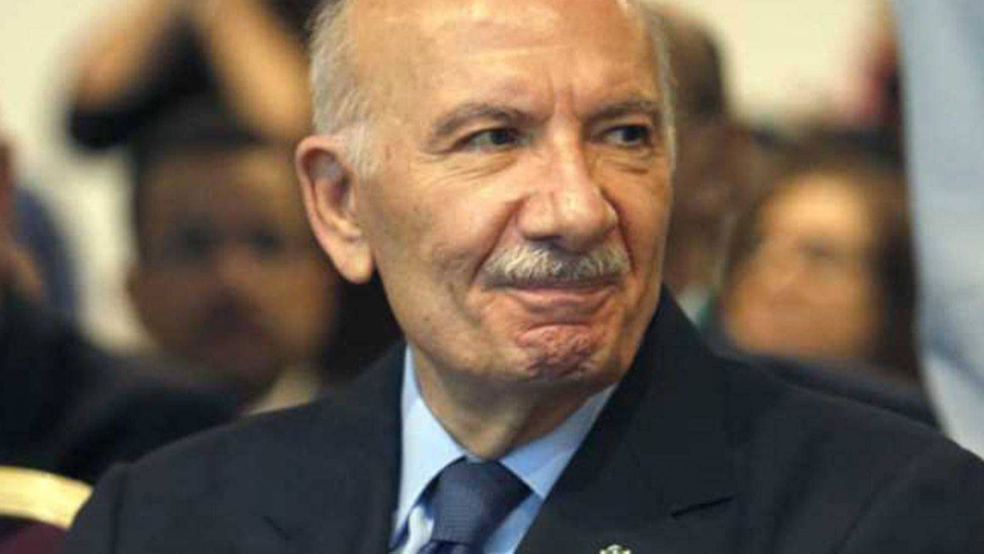 وفاة رئيس البرلمان اللبناني السابق حسين الحسيني.. حداد وتأجيل انتخاب الرئيس
