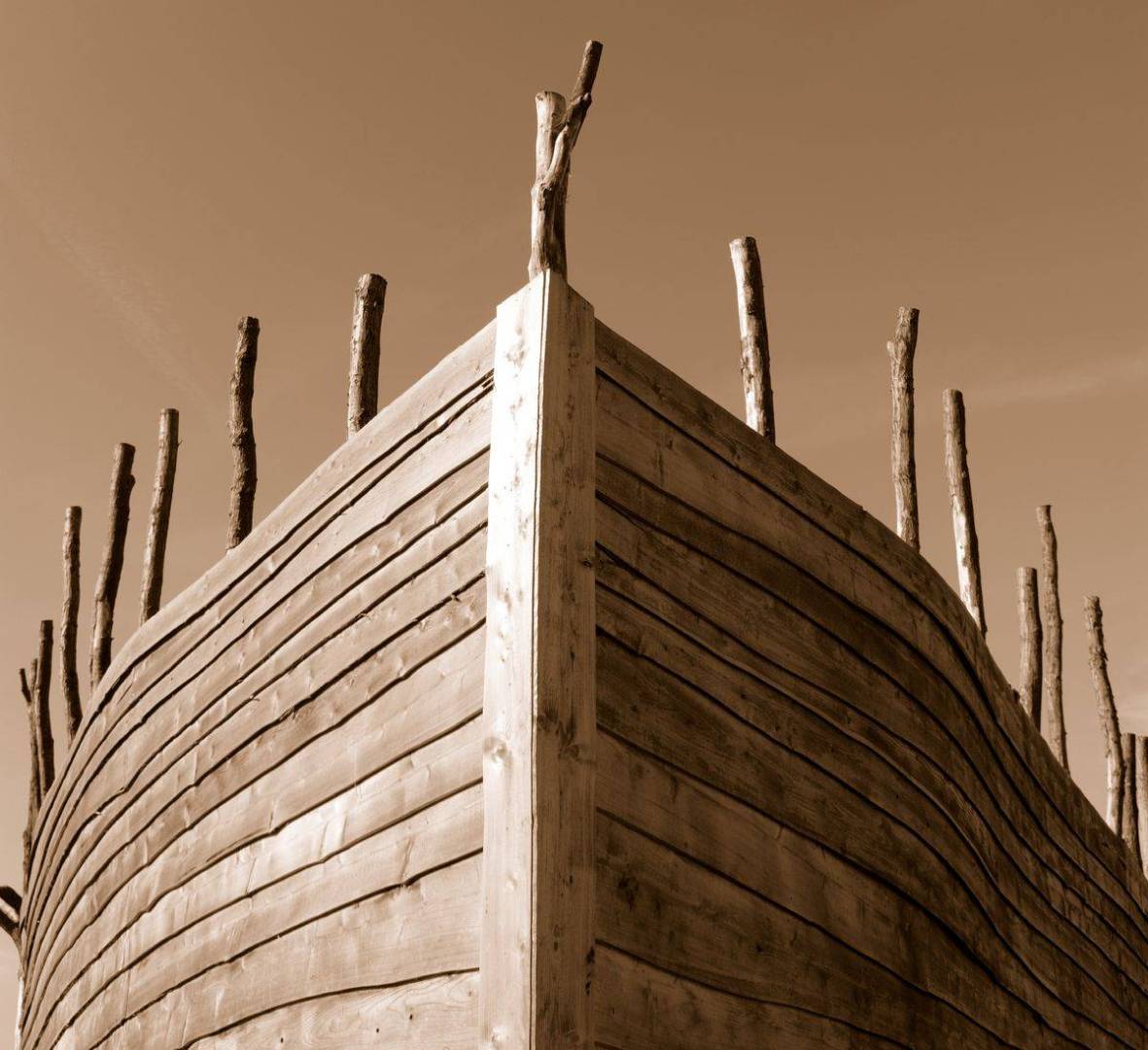 علماء الآثار يعلنون العثور على بقايا سفينة نوح ودليل على النشاط البشري في المنطقة 