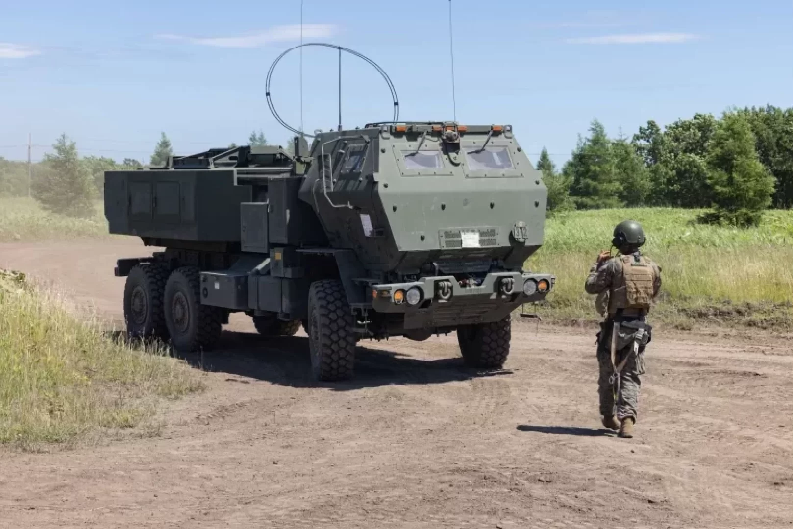 نظام صواريخ HIMARS الأمريكي 