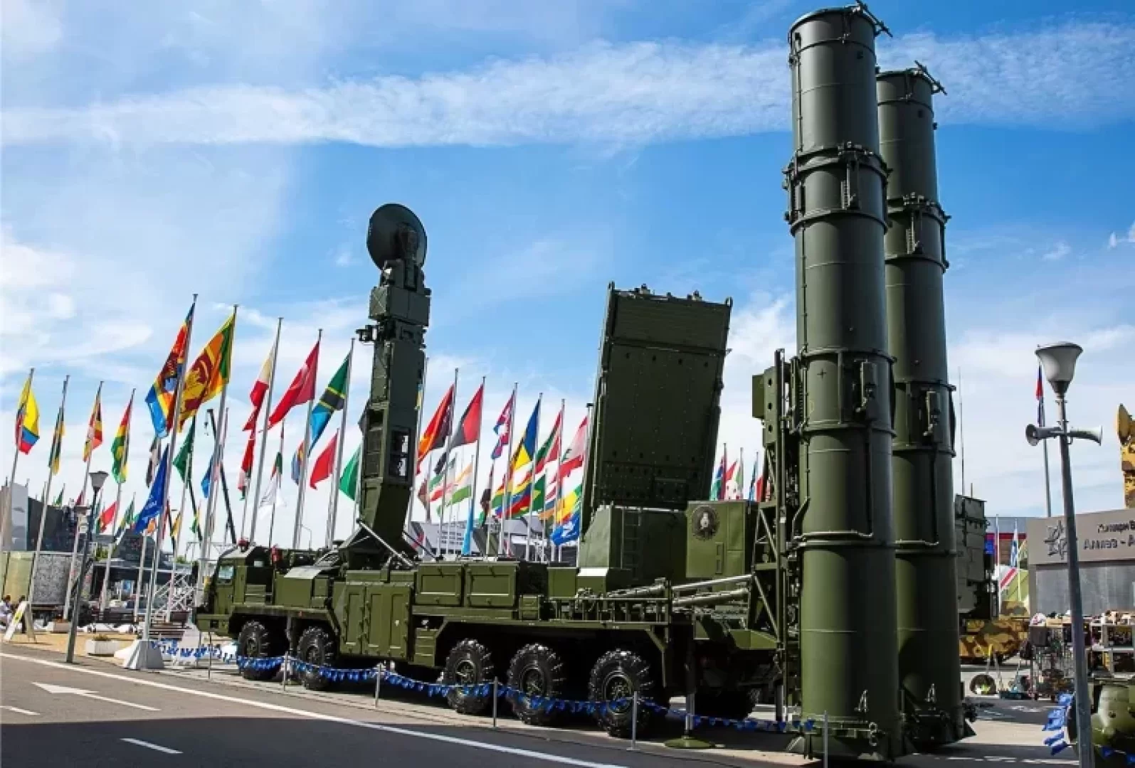نظام الدفاع الجوي الصاروخي الروسي S-500 
