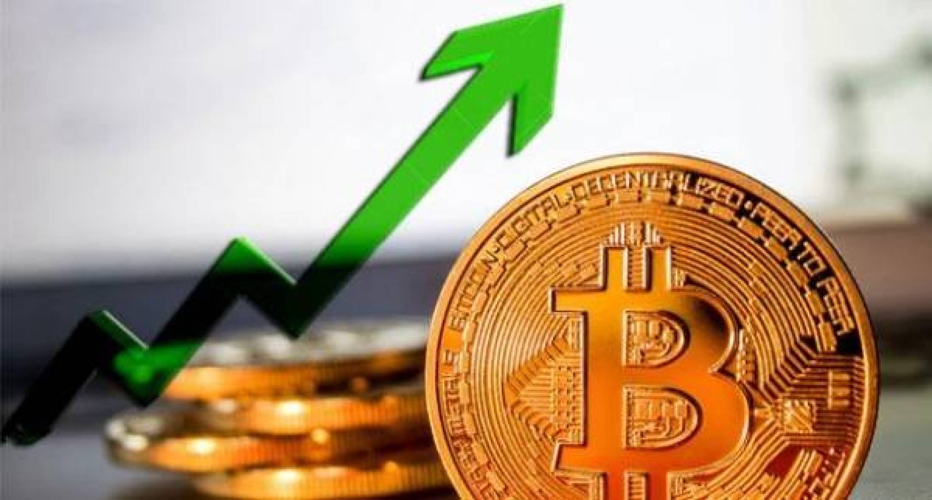 صاروخ بتكوين يتجاوز 111 ألف دولار هل يستمر الصعود أم ينتظرنا تصحيح