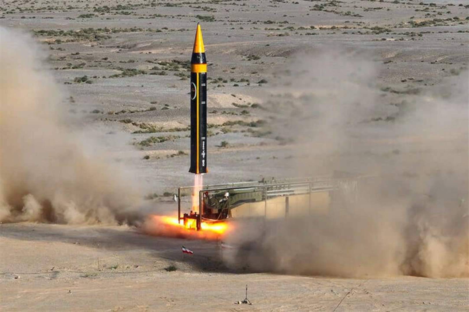 إيران تكشف استخدام صاروخ متعدد الرؤوس لأول مرة في ضربة صاروخية على إسرائيل