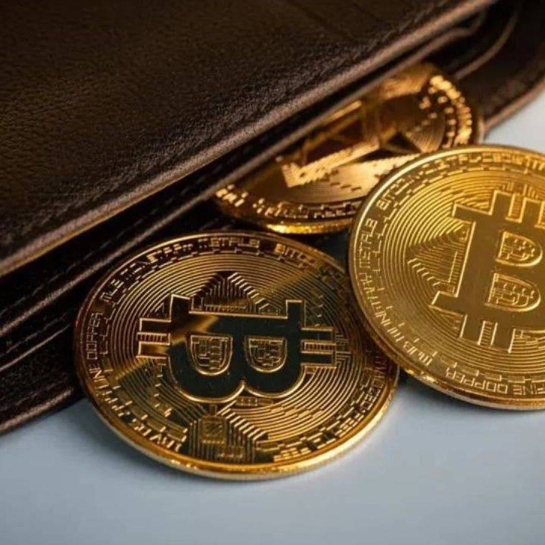 عملة بيتكوين BTC تستيقظ من سبات طويل فهل تمهد لتصحيح أم موجة صعود
