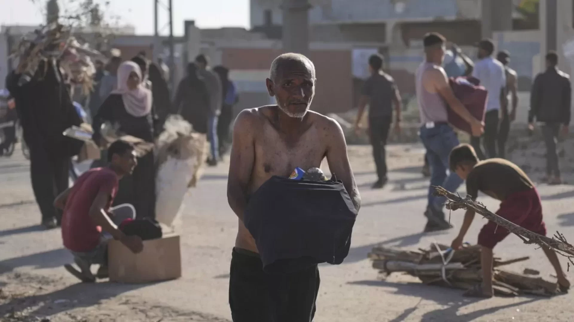 الرصاص للجائعين.. الاحتلال الإسرائيلي يمعن في الإجرام الوحشي