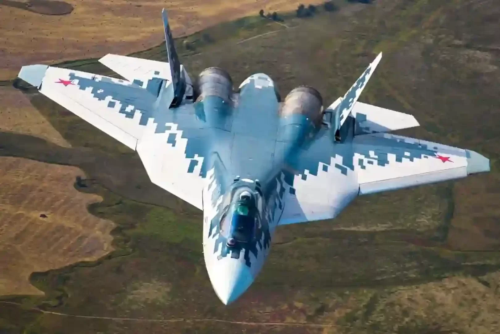 الهند تقترب من أول صفقة لمقاتلات Su-57E الشبحية