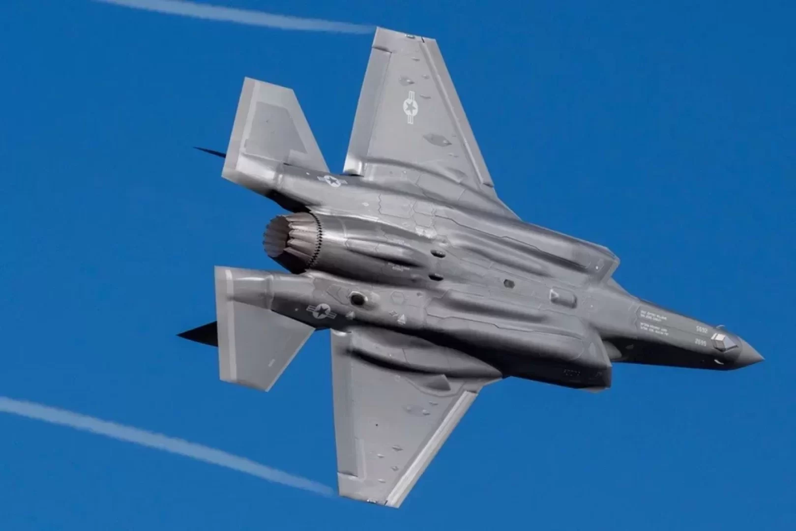 طائرات F-35 تصبح أكثر فتكا.. خزانات وقود خارجية لمدى أطول في المناطق الخطرة