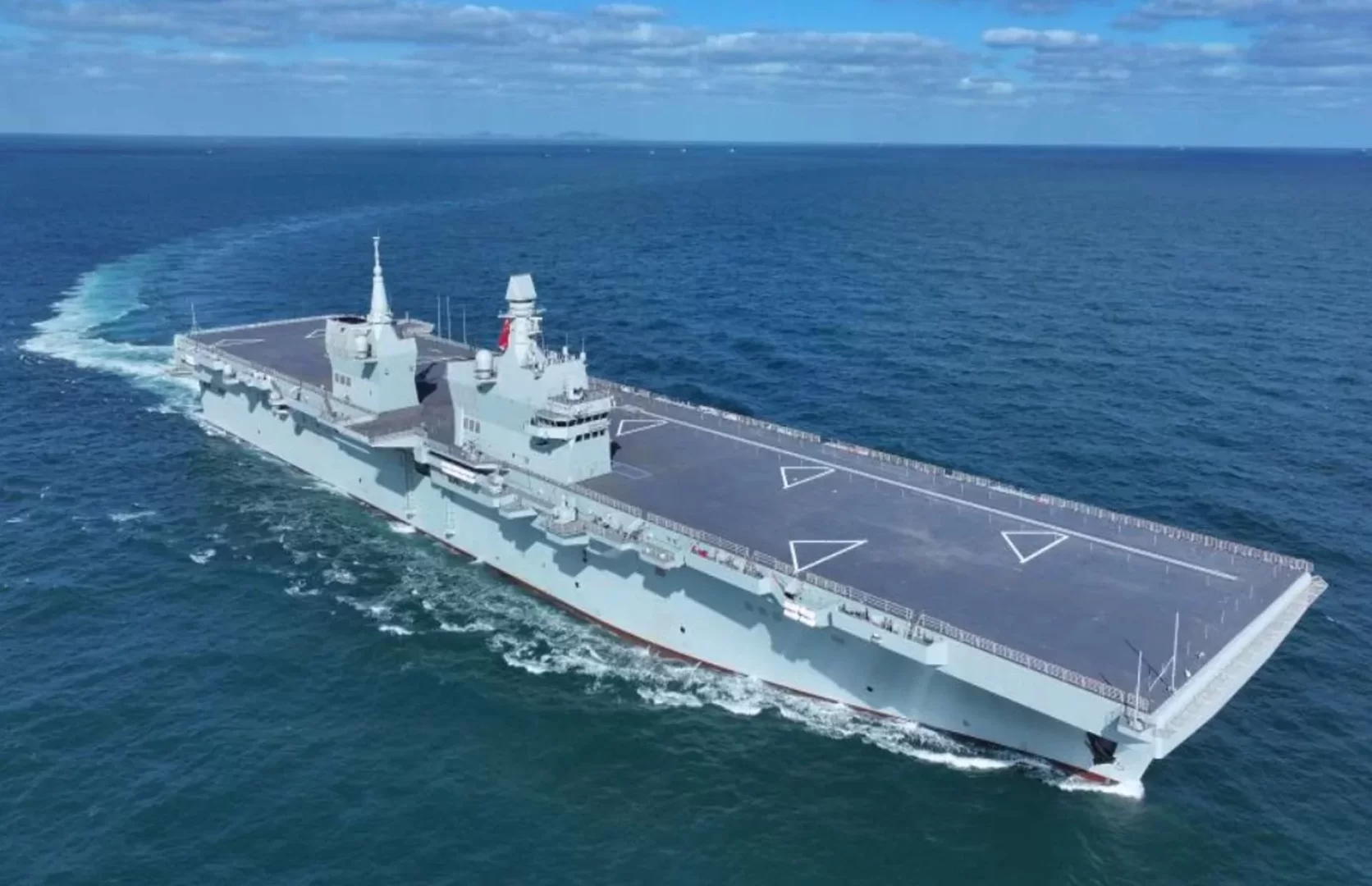 مفاجأة الصين الاستراتيجية..Type 076 حاملة طائرات تهدف لتغيير موازين القوى في مضيق تايوان (مصدر الصورة: Chinese Xinhua News Agency)