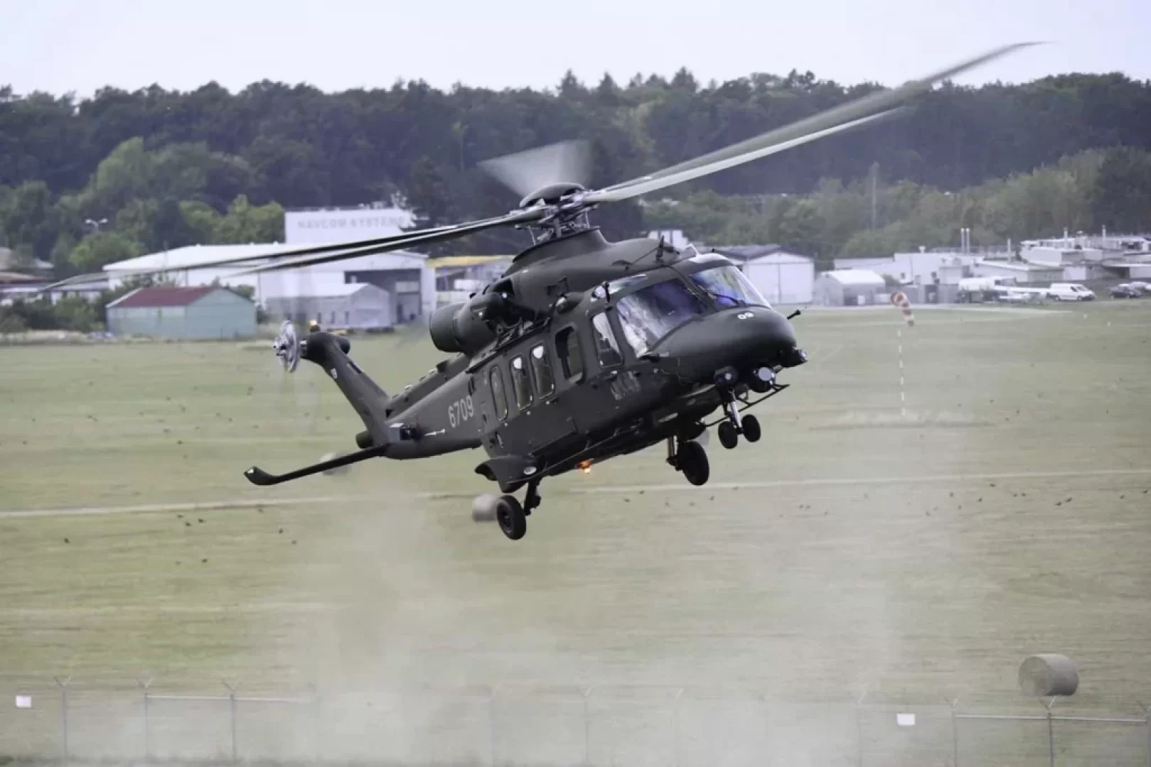 بولندا تدشن عصرا جديدا في صناعة الطيران العسكري بتسلم أول مروحية AW149 مصنعة محلياً بالكامل (مصدر الصورة: X/Paweł Bejda)