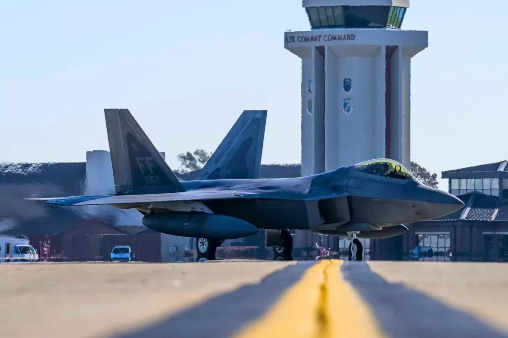 واشنطن تدفع بأحدث طائراتها الحربية إلى الشرق الأوسط (مصدر الصورة: U.S. Air Force)