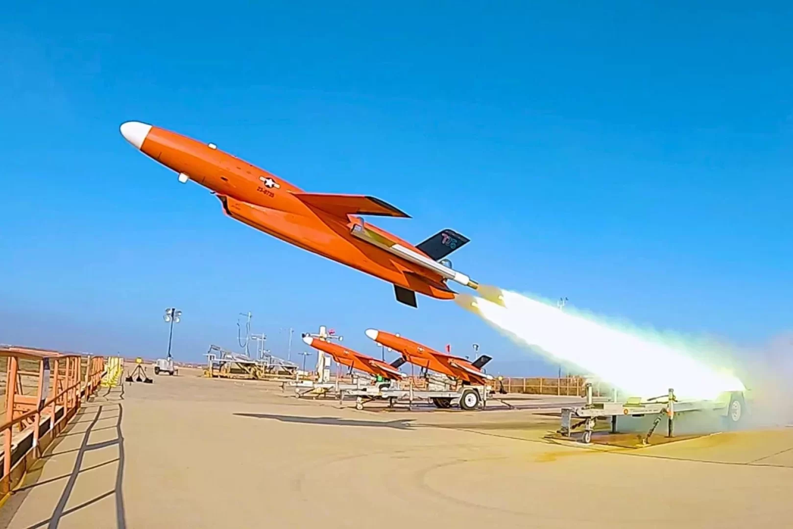 نقلة نوعية في الحروب الجوية.. طائرات مسيرة أمريكية تدافع عن الأجواء ذاتيا (مصدر الصورة: NAVAIR)