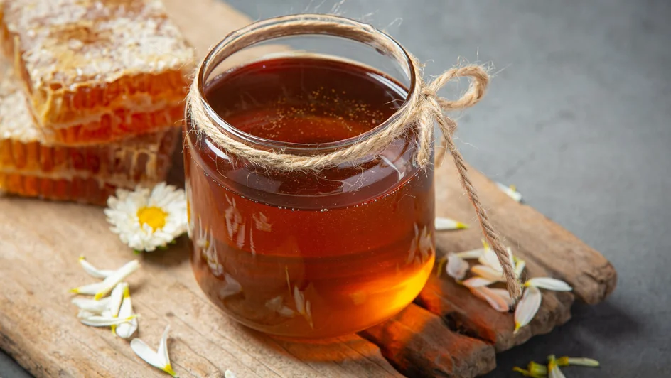 لماذا لا يفسد العسل؟ ( مصدر الصورة: Freepik )