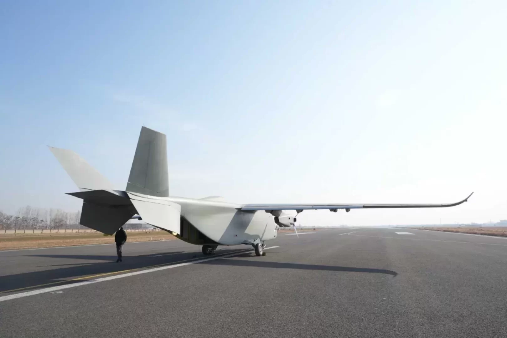 الصين تختبر طائرة شحن مسيرة بقدرات مذهلة تفتح آفاقا جديدة للنقل العالمي (مصدر الصورة: Chinese MoD)