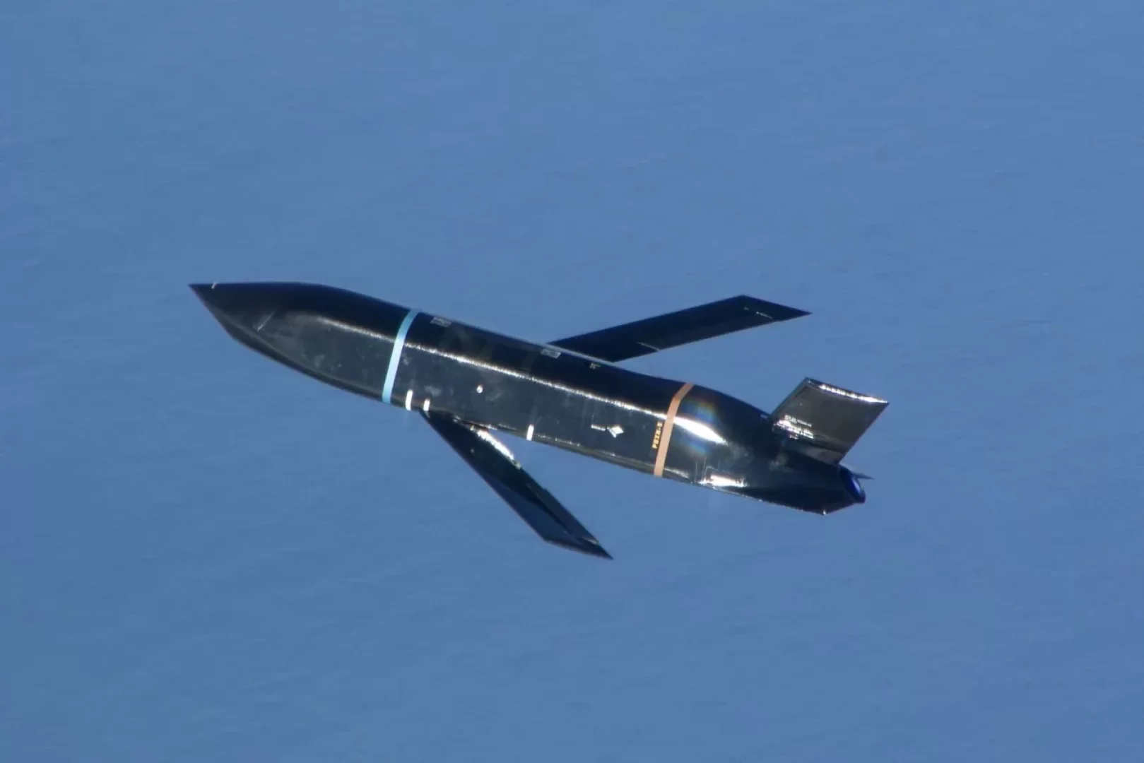 واشنطن تعزز ترسانتها البحرية بتوسيع إنتاج صاروخ LRASM الشبحى بعيد المدى (مصدر الصورة: U.S. Air Force)