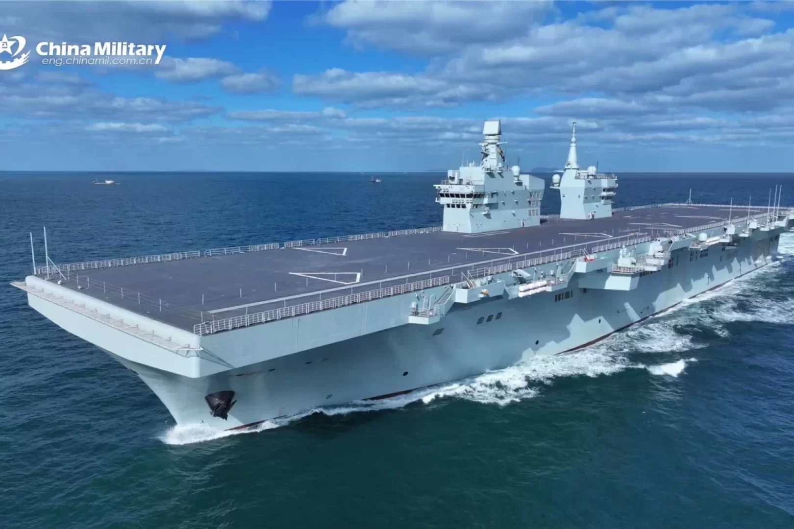 الصين تدخل مرحلة جديدة بحريا مع اختبار السفينة سيتشوان Type 076 المتطورة في بحر الصين الجنوبي (مصدر الصورة: Zhang Liang China MoD)