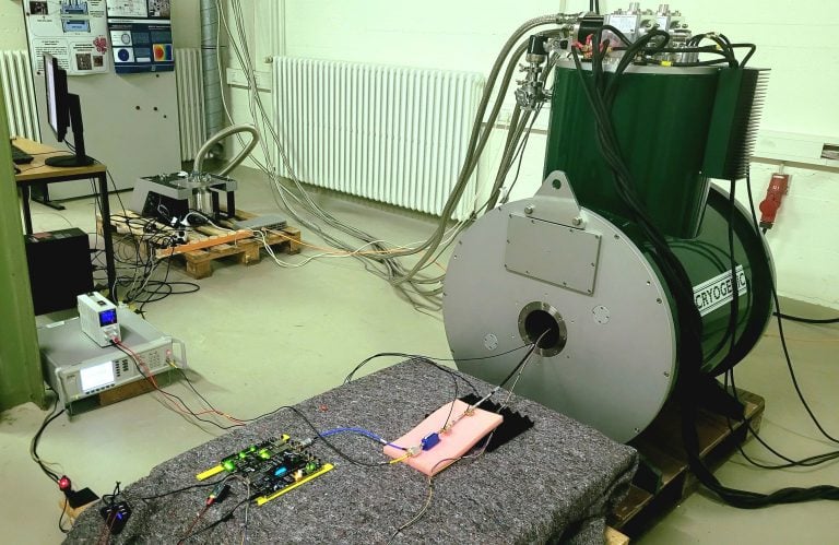 كاشف للمادة المظلمة ( مصدر الصورة: Stock )