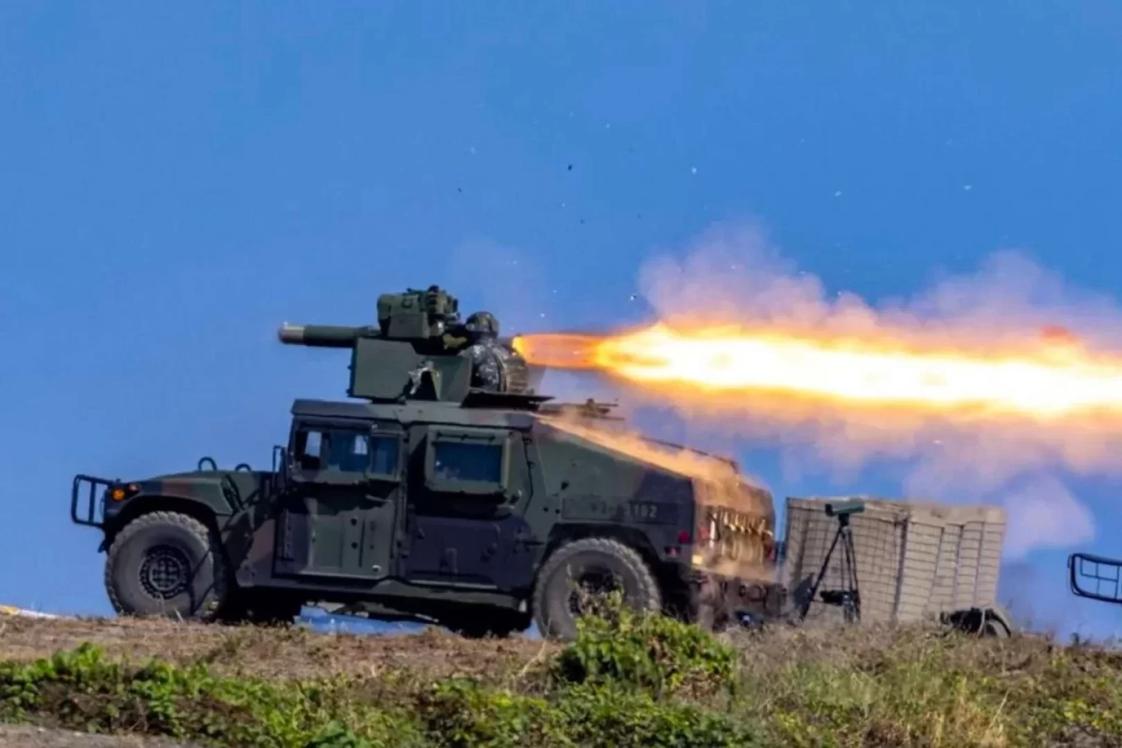 تايوان تحول صواريخ تاو وجافلين المضادة للدروع إلى أسلحة ساحلية (مصدر الصورة: Taiwanese Military News Agency)