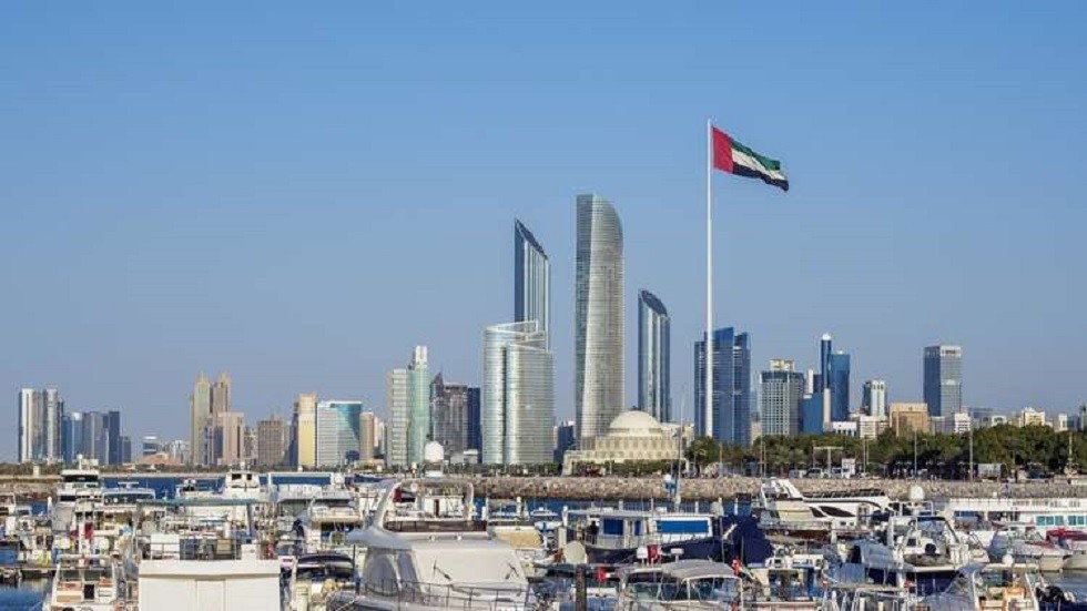 الخارجية الإماراتية: تعرض 4 سفن تجارية لعمليات تخريبية قرب المياه الإقليمية
