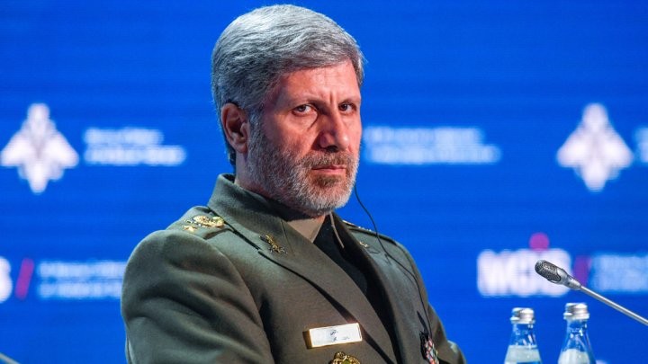 طهران : زمن 