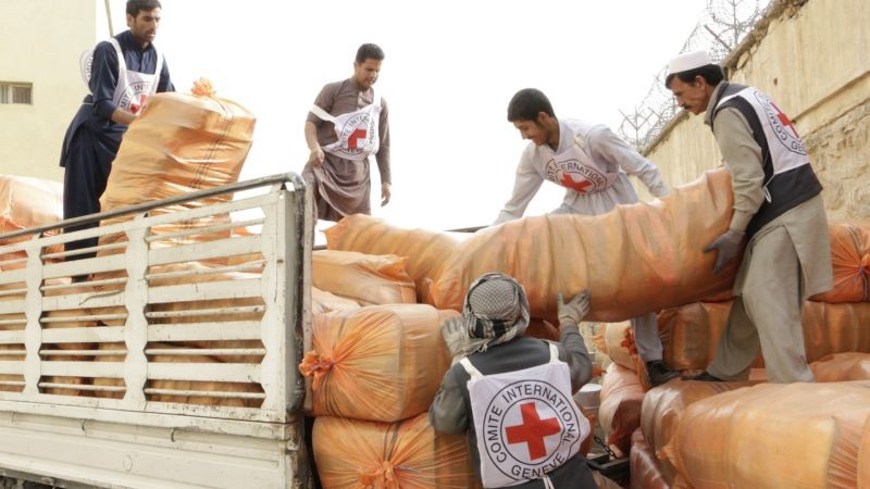طالبان ترفع الحظر عن الصليب الأحمر في أفغانستان
