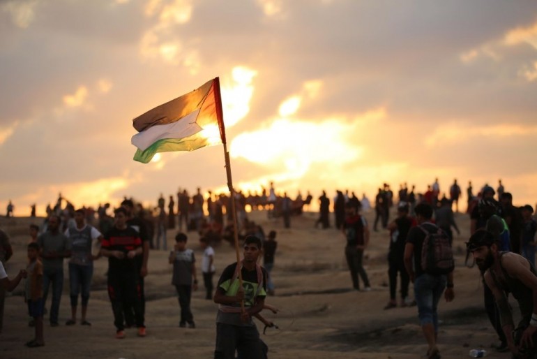إصابة 65 فلسطينياً جراء قمع جيش الاحتلال مسيرات العودة في غزة