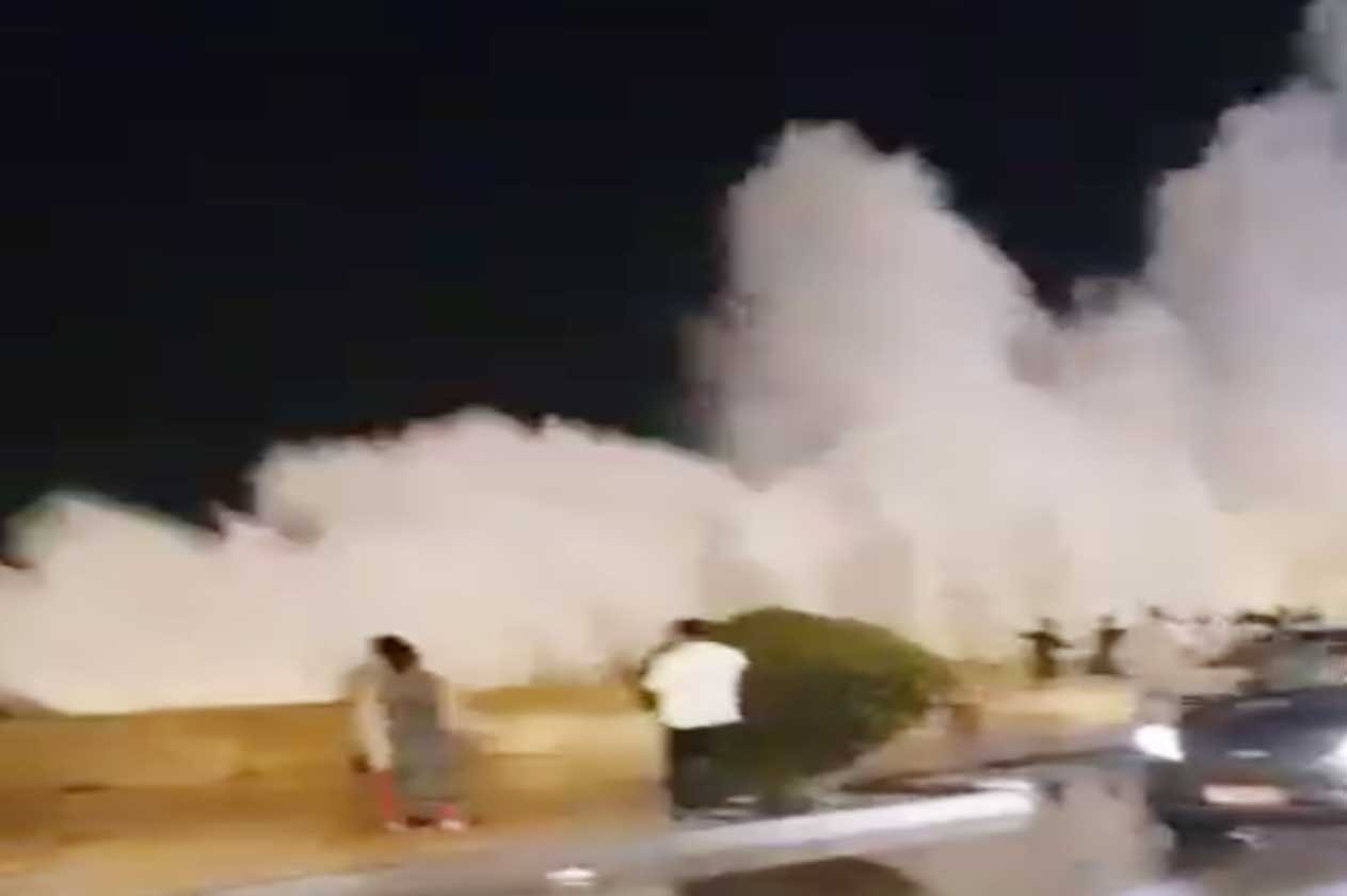 اعصار مها يقترب.. شاهد ما خلفه اعصار كيار في سلطنة عمان
