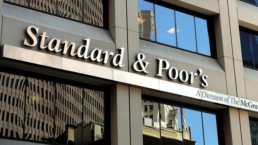 ستاندرد آند بورز: لبنان أمام وضع اقتصادي صعب ومتعثر