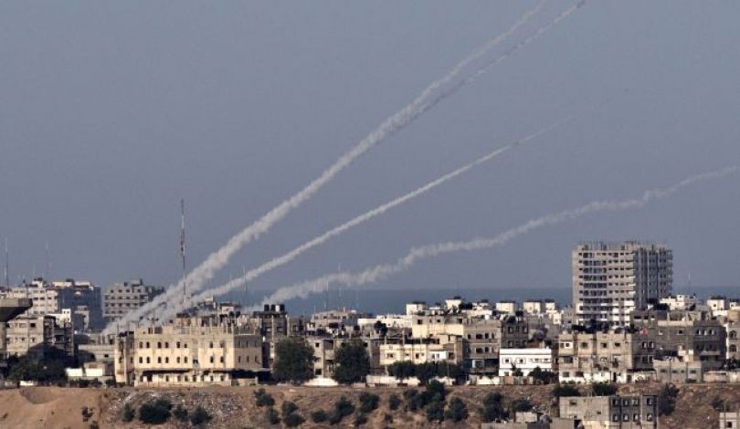 المقاومة الفلسطينية تطلق قذيفتي هاون على موقع كوسفيم